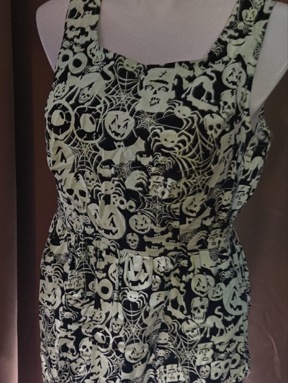 Folter Ceatures Of The Night Halloween Print Glow In The Dark Sleeveless Dress - Picture 4 of 8